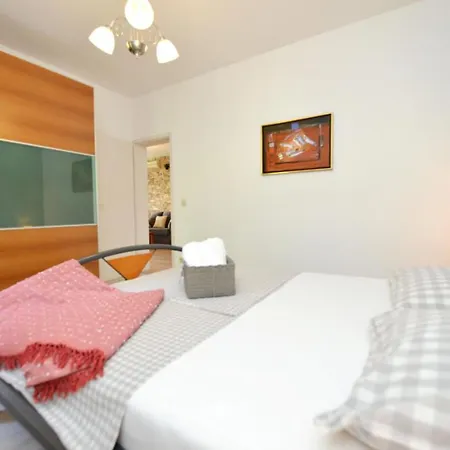 Bay House Rosohotnica *