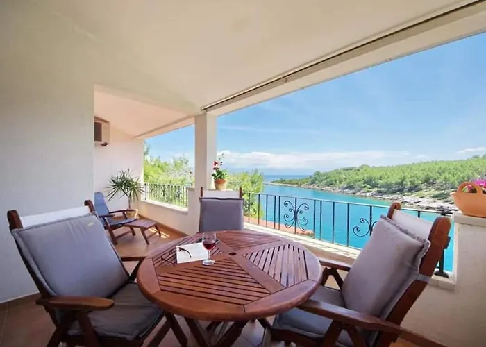 Bay House Rosohotnica * Vrboska