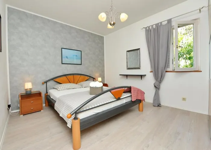 Bay House Rosohotnica Apartment Vrboska